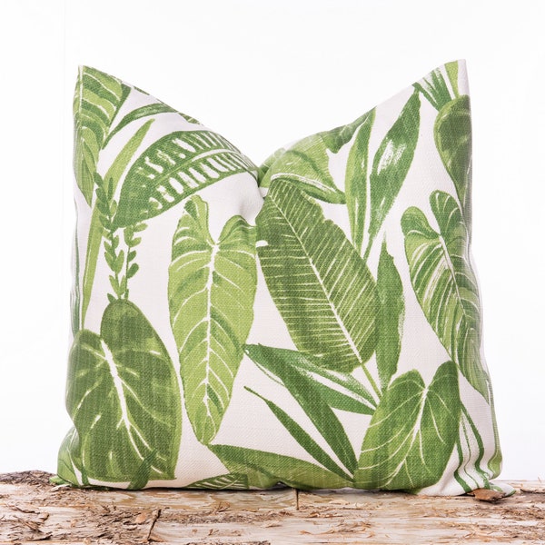 Green palm frond pillow, Outdoor pillows, Palm leaf, Green, Beverly Hills Hotel inspired, Decorative pillows, Banana leaf, Greenery, Outdoor