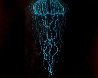 Funky jellyfish machine embroidery design can be stitched in multiple colors.  Cool and edgy jellyfish