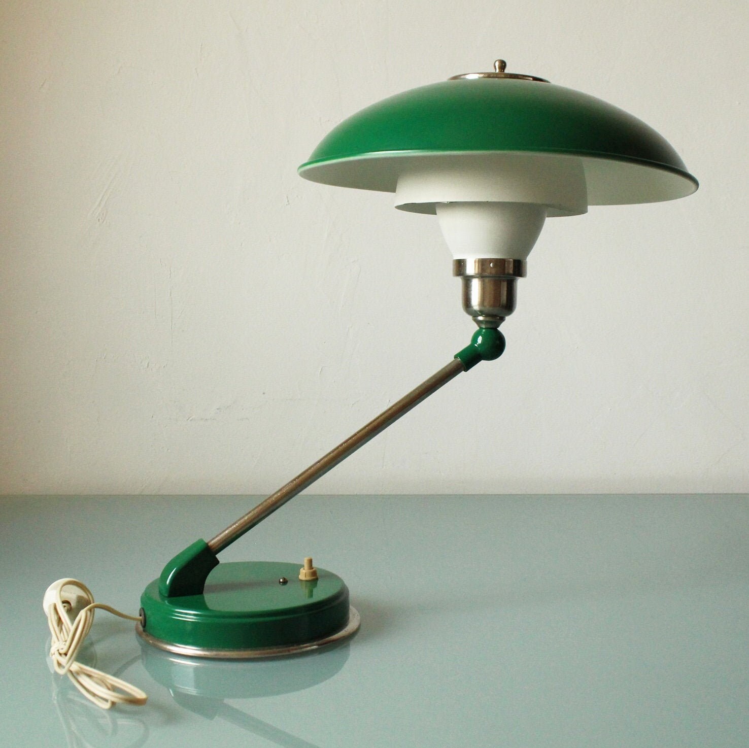 Vintage Green Desk Lamp Mid Century 1960s Space Atomic Vintage Green Desk Lamp Mid Century, Retro Green Desk Lamp