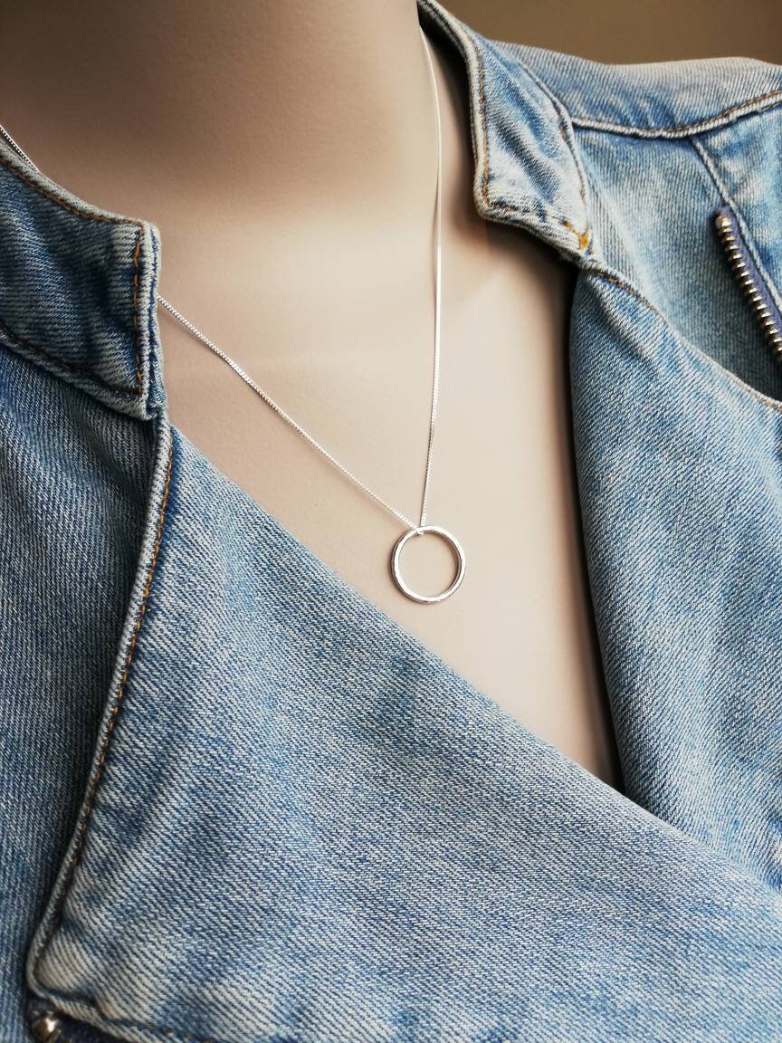 【Monday Edition】24SS PETITE RING PENDANT SILVER NECKLACE Industrial Ring Necklace – Leah Staley