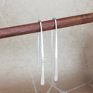 Hammered Long Silver Earrings, 925 Sterling silver lightweight hammered earrings, handmade dangle, 4, 5 cm length, long drop beaten earrings