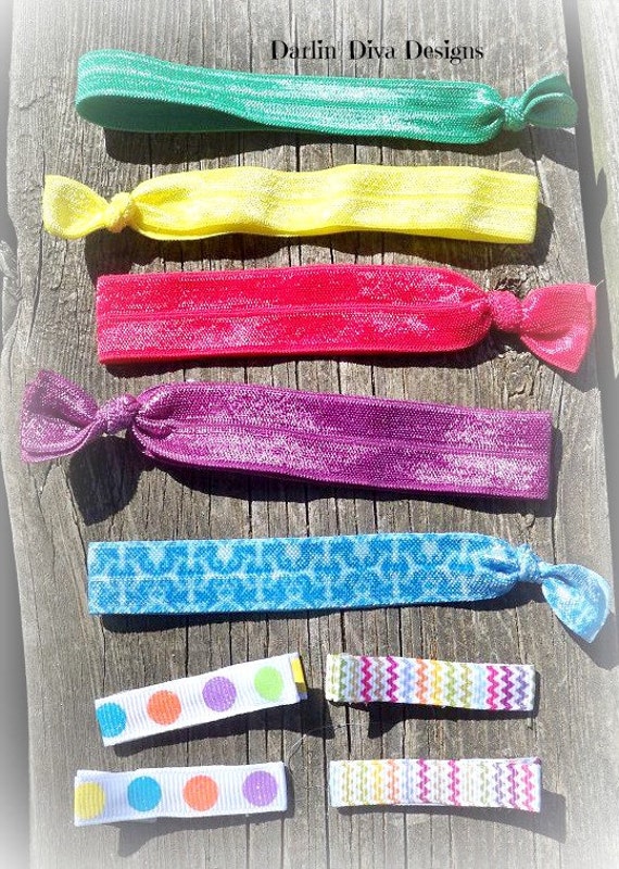 Items similar to Set of 5 Hair Ties and 4 Clips on Etsy