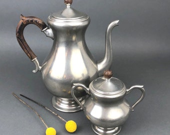 Vintage Pewter Tea Pot / Coffee Pot and Sugar Bowl with Lid, Wooden Handle and Knob.   Royal Holland Pewter. KMD, Tiel. Photo / Video Props.