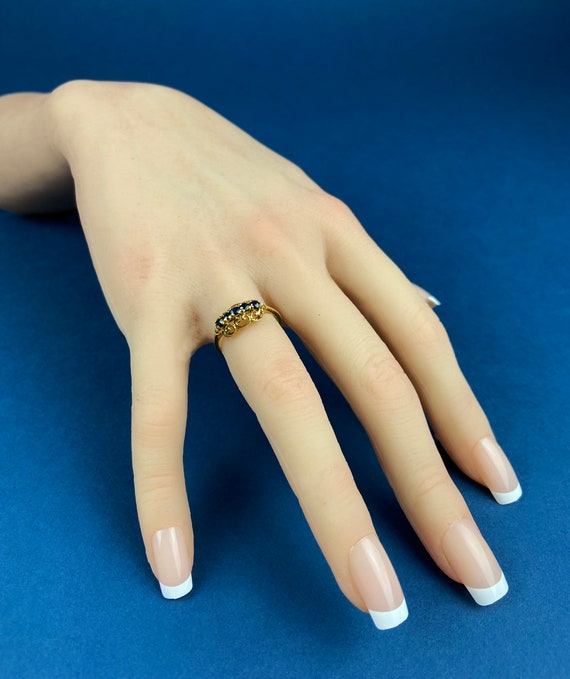 Vintage 14k Gold Sapphire Filigree Ring. Elegant … - image 2