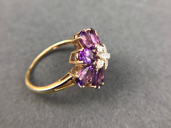 Vintage 10k Gold Amethyst and Diamond Flower Ring… - image 4