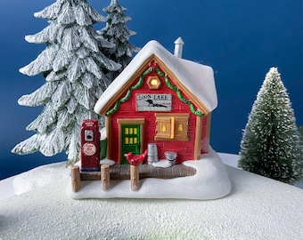 Loon Lake Lakeside Service by Dept 56. Christmas Village  Illuminated Porcelain House. Night Light. Seasonal Home or Retail Decor
