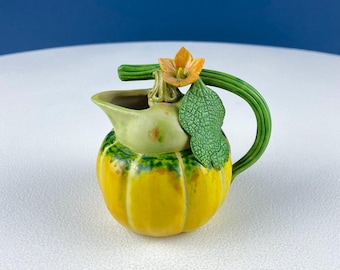 手作り陶器の蝶付きカボチャの置物：コテージコアの秋の装飾 - Etsy 日本