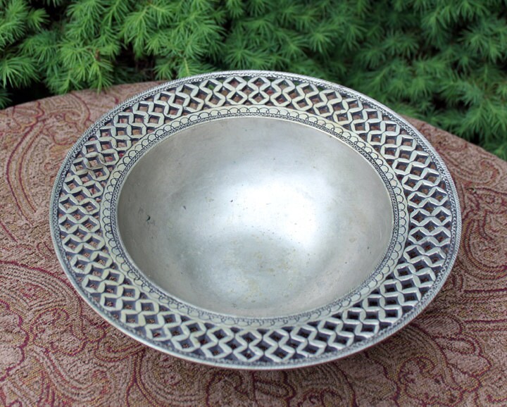 Antique Pewter Bowl. Rustic Pewter Bowl Made by Pewtarex Etsy UK
