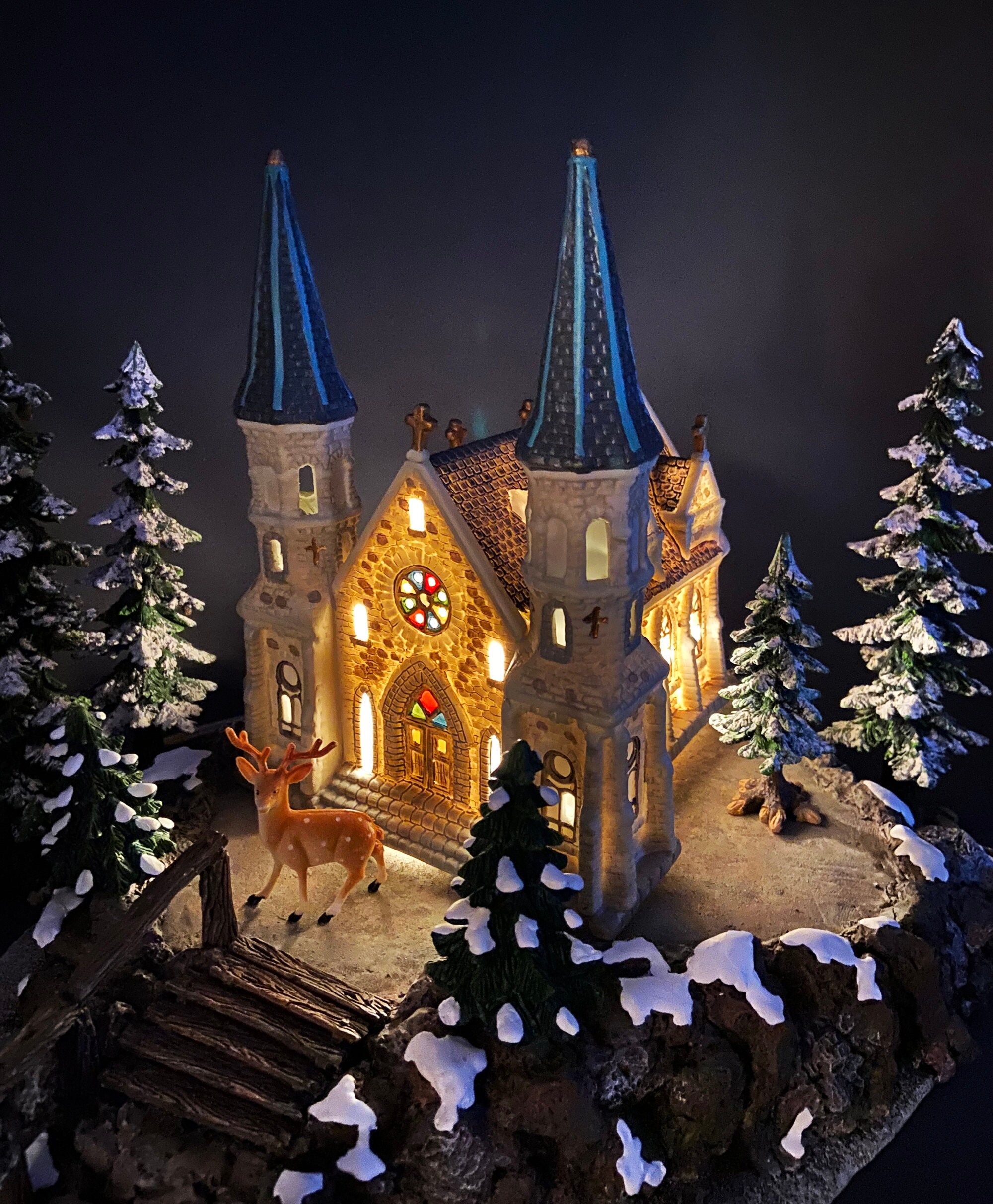 Illuminated Porcelain Stoney Bridge Church: Victorian Christmas
