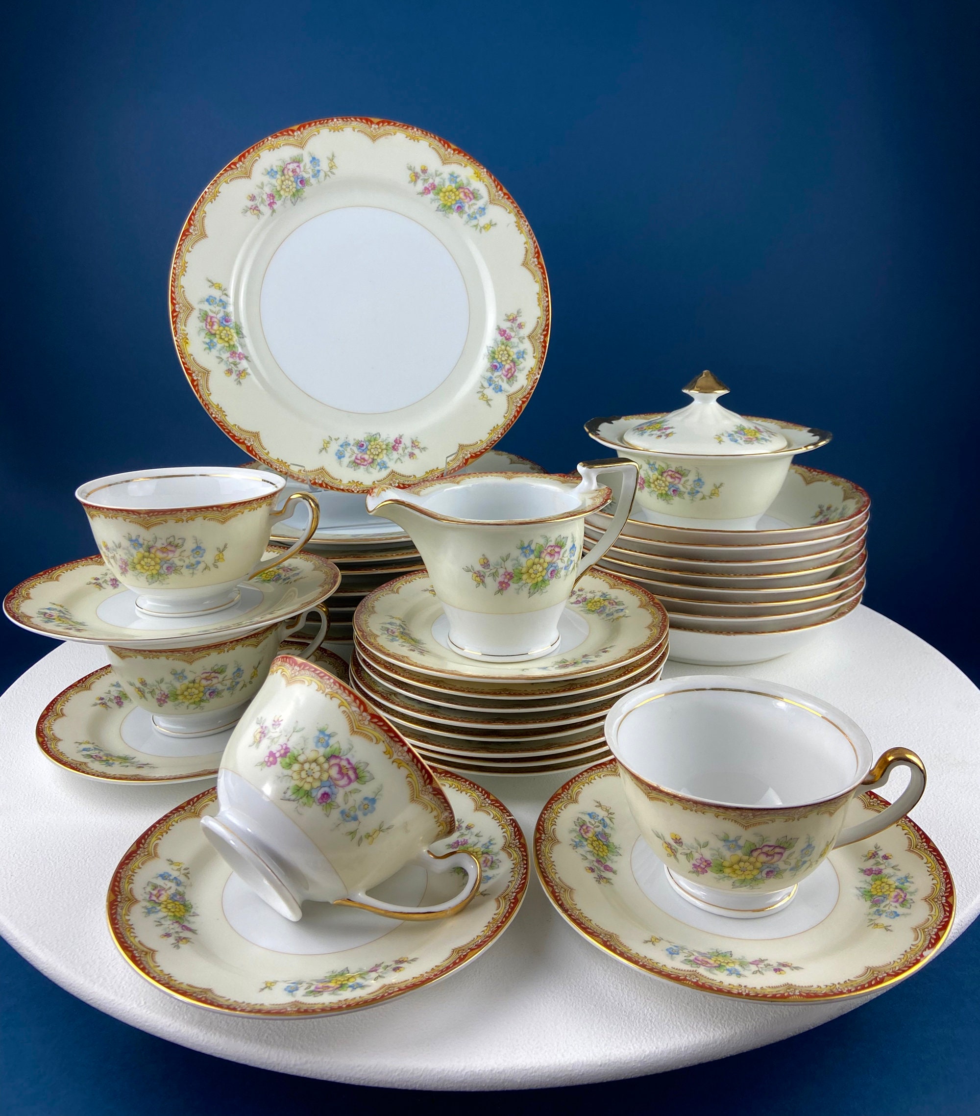 Vintage Dinner Set With Yellow Red Bands Rose Garlands. Kikusui