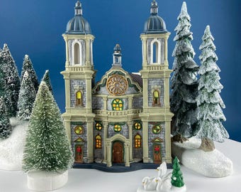 Illuminated Porcelain Christmas Village House.Grand Cathedral Church. Limited Edition. O'Well 2000. Night Light. Home or Retail Display.