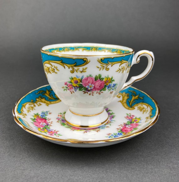 Vintage Tuscan Naples Tea Cup and Saucer. Fine English Bone China