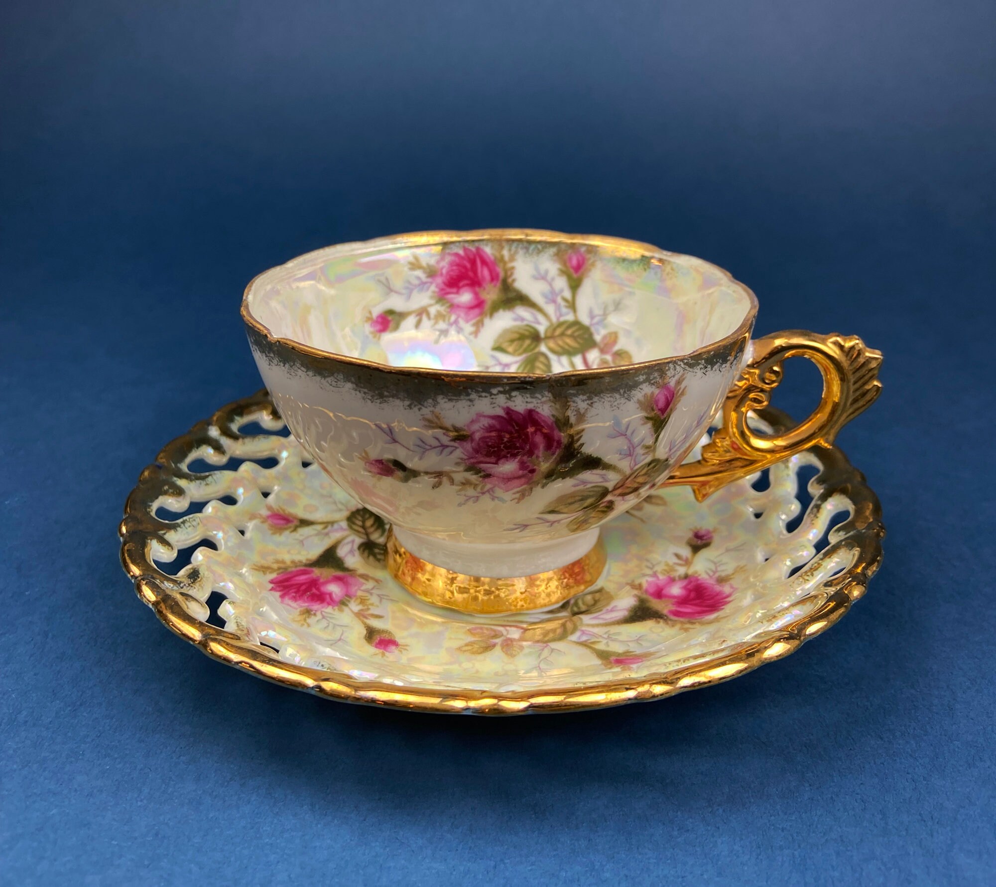 Tasseらsoucoupe ANCIENNEブーケporcelaineシテデサイエンス