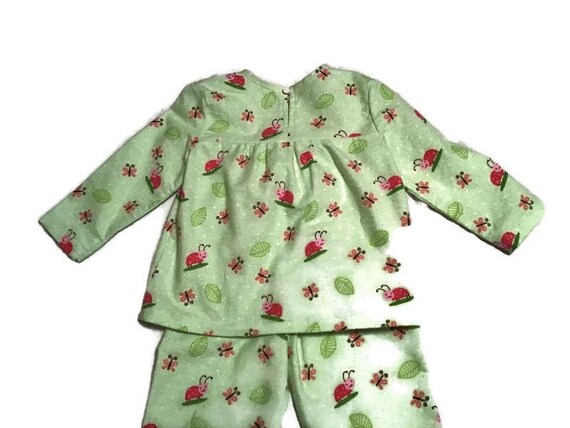 Girl/'s Flannel Pajamas Frog Print In Turquoise And Green On A White Background Size 4 Blue and Green Froggie Print