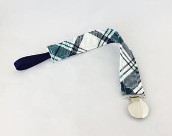 Posh Pacifier Clip: 1 clip Rad Plaid