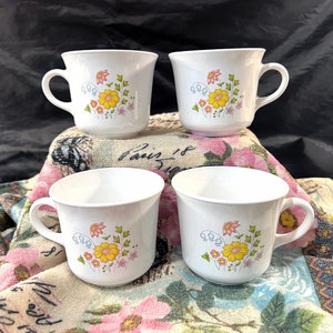 Corelle &quot;Meadow&quot; Floral Coffee Cups or Mugs, Set of 4, Holds 8 Fluid Ounces, Corning Coffee Cups, Made Only from 1976 to 1984