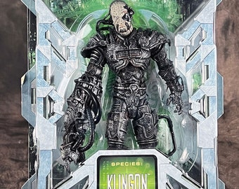 Star Trek Art Asylum Borg Assimilation 2002, Klingon MOC, NIB, Star Trek Collectible Figure, 8&quot;