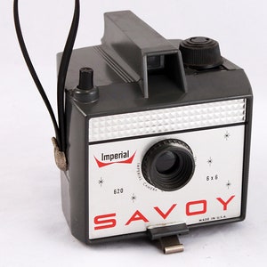 Imperial Savoy 620 Film Camera 1960s, Red Lettering, Atomic Age Design on Front With Aluminum Face Plate and Abstract Stars