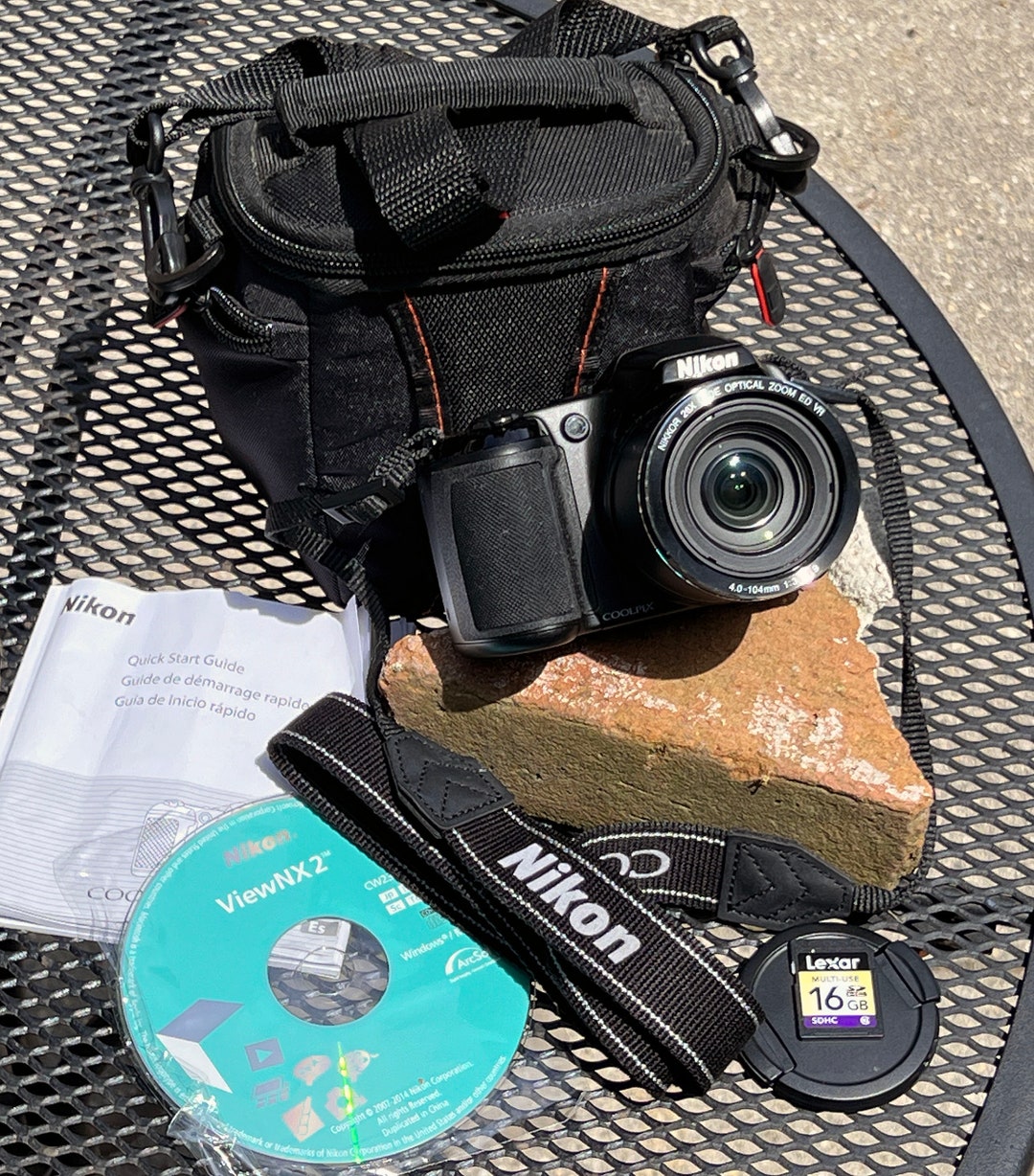 Nikon Coolpix L330 Digital Camera, 20 MP, 26x Zoom, Bag & SD Card