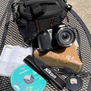 Nikon Coolpix L330 20 Megapixels CCD Digital Camera  With Bag and Manual/CD, Lexar SD Card, Tested & Working
