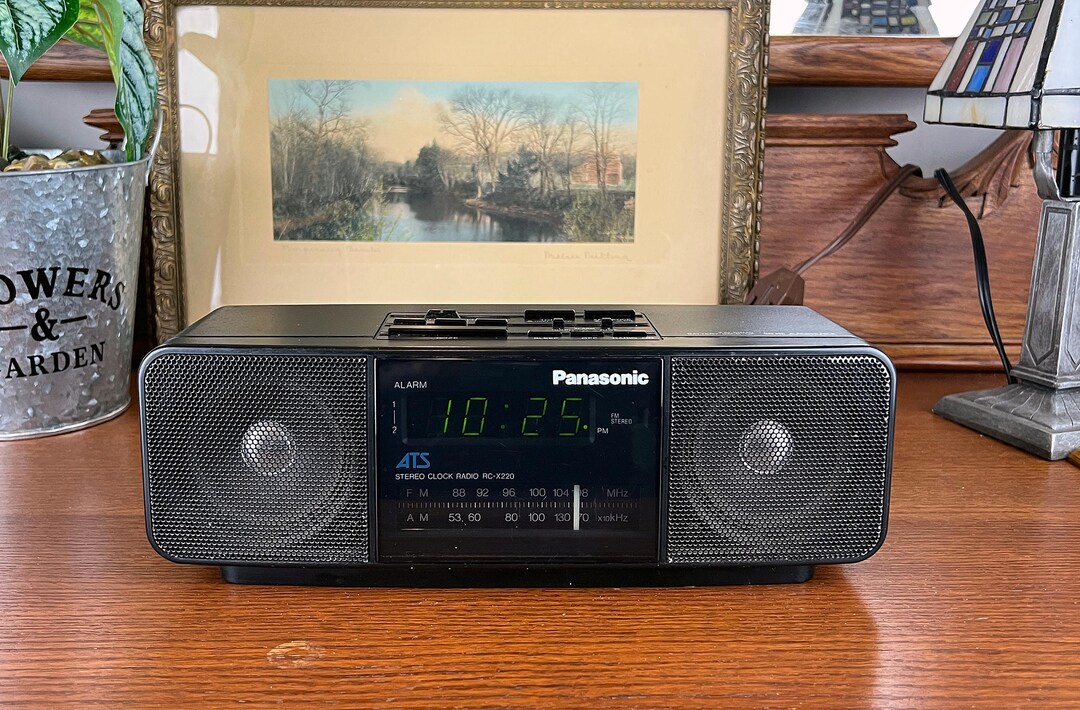 Vintage Panasonic Stereo AM/FM L.E.D. Alarm Clock Radio RC-X220 Aux ...