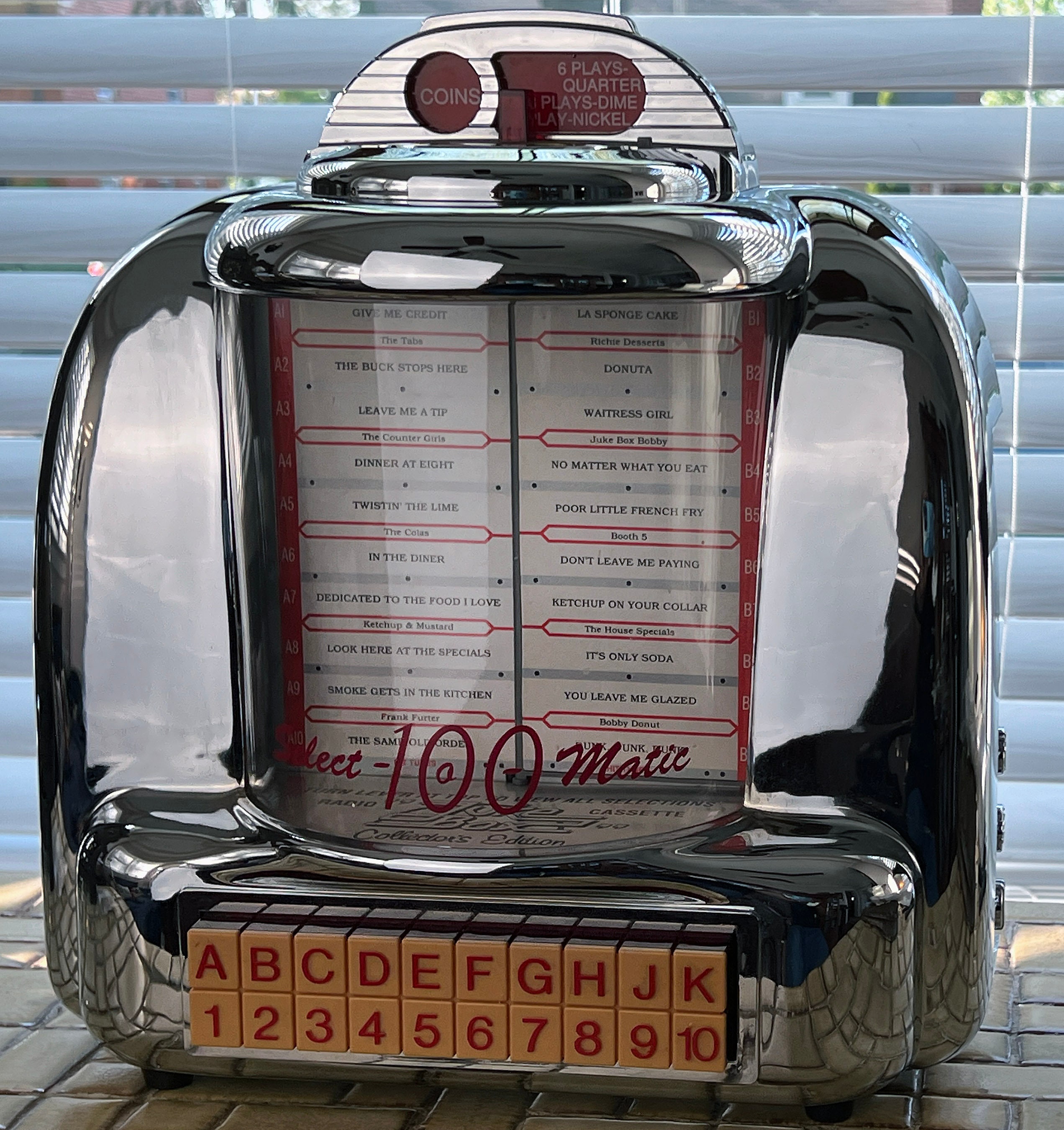 1950s Replica Crosley Select-o-matic 100 Diner 