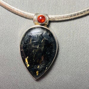 Sorcerers stone Nuummite w/ Quartz Greenland & Garnet Pendant 925 Sterling, Star Seed Crystal Quartz Point, Healing Gift Set