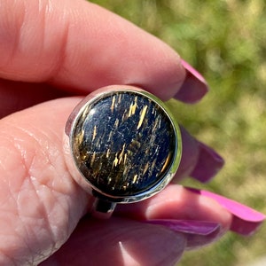 Nuummite Greenland Ring Sz. 9.25 Sorcerer&#39;s Stone, Magical,  Sterling Star Seed Crystal Quartz Point, Healing Gift Set
