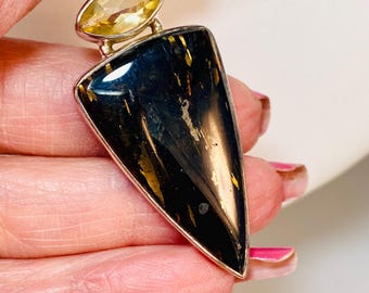 Nuummite Citrine Pendant Sorcerer's Stone,  925 Sterling Pendant, lemurian Seed Crystal , Healing Gift Set.