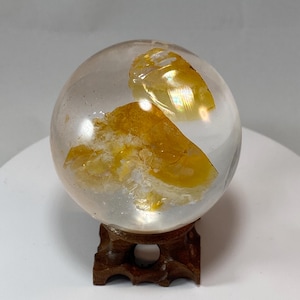 61.5 mm Golden Healer Quarz Kugel mit Regenbogen- ULTRA CLEAR Sammler Qualität Altar Stein Sammlerqualität Home Decor