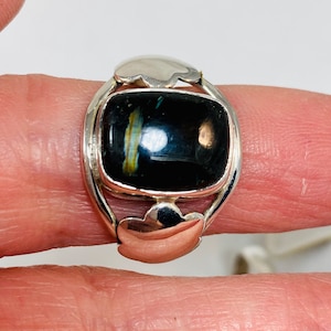 Nuummite Greenland Ring Sz 10 Sorcerer&#39;s Stone, Blue Gold Flash!!  Sterling Star Seed Crystal Quartz Point, Healing Gift Set