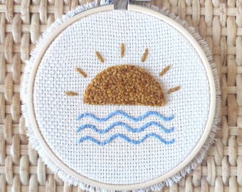 Sunset wall embroidery - punch needle - Souvenirs de vacances collection