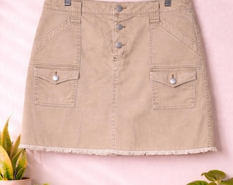 Vintage Y2K Beige Khaki Utility Mini Skirt | Cargo Pocket Button Front | Moda International