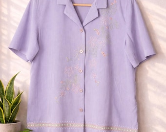 Vintage 90s  Alfred Dunner Lavender Embroidered Floral Button Up Blouse | Cottagecore Spring Top | Women’s Size 14P