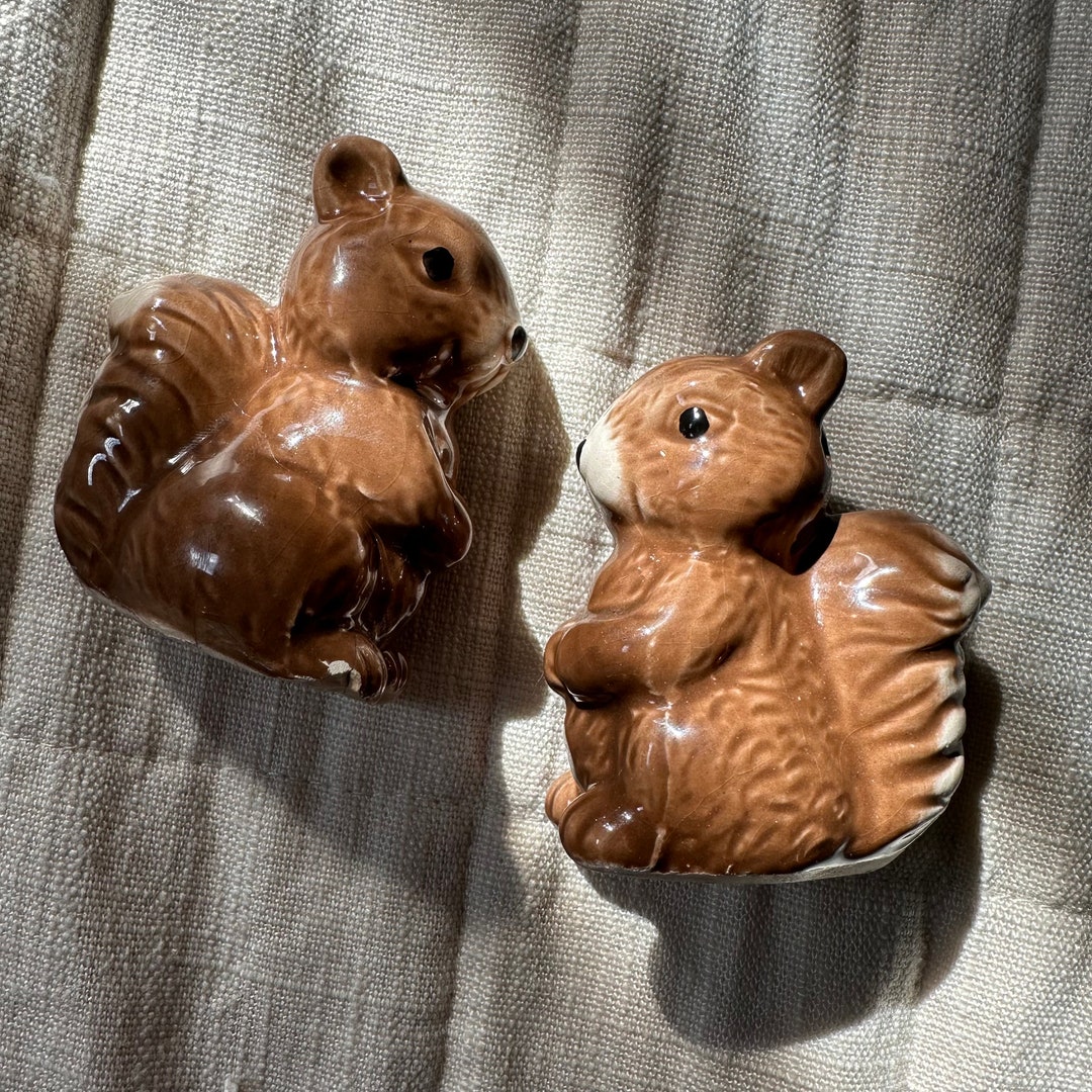 Vintage Ceramic Brown Squirrel Salt and Pepper Shakers Etsy