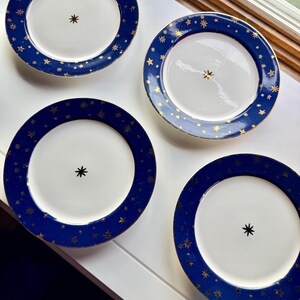 Vintage Galaxy by Sakura Celestial Salad Plates Set of 4 – Cobalt Blue & 14K Gold Stars – 1990s Dinnerware