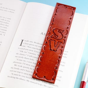 Personalised Initial Leather Bookmark, Monogrammed Bookmark, 3rd Leather Anniversary Gift, Birthday Gift For Dad, Custom 9th Anniversary