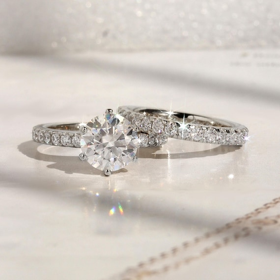Sterling Silver 2-Piece CZ Decorative Side Promise Wedding Ring Set Sterling Silver 2-Piece CZ Decorative Side Promise Wedding Ring Set