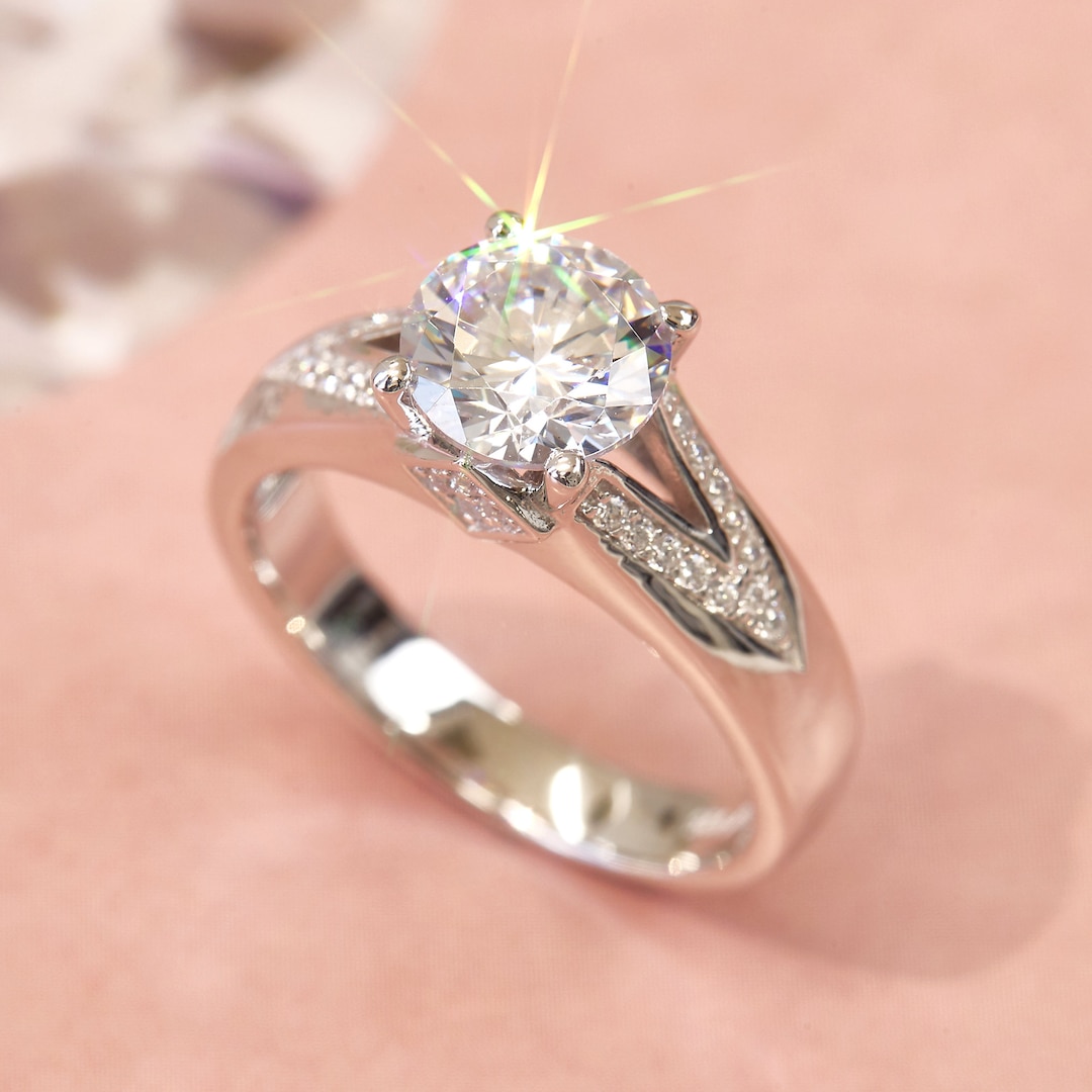 2 Carat Simulated Diamond Engagement Ring, Platinum Plated Sterling