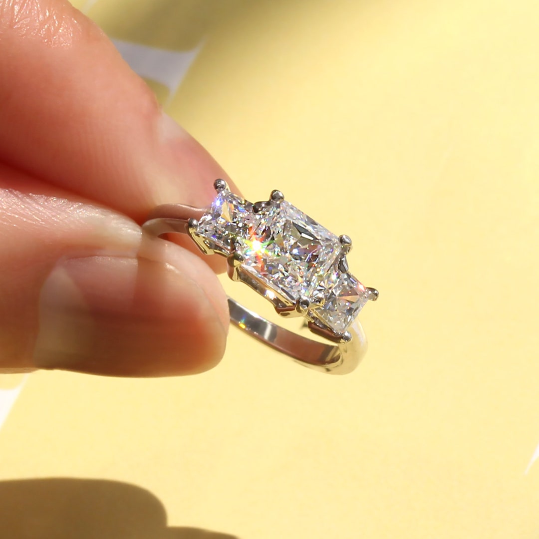 Buy Princess Cut 1.3 Cts VS2 F Princess Cut Simple 3 Stone Diamond  Engagement Ring 18K-White Gold Three Stone Engagement Ring - 5ine Jewels