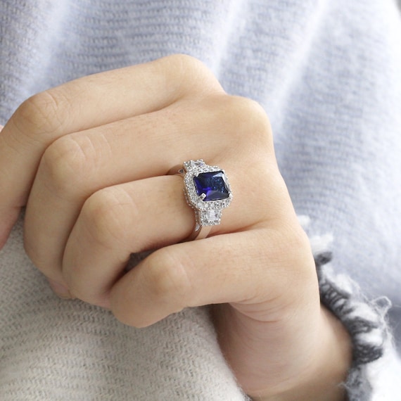 Radiant 2.5 CT Simulated Blue Sapphire Ring Sterling Silver Wedding Ring Art Deco Halo Engagement Ring Anniversary Blue CZ Gemstone Ring