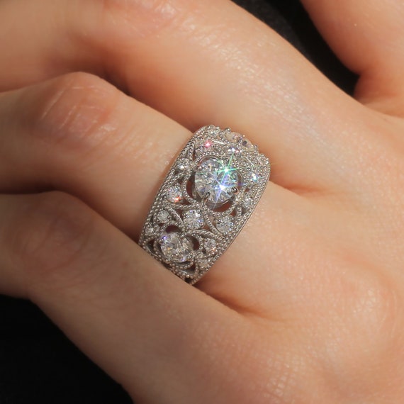 Sterling Silver Filigree Edge Diamond Band Sterling Silver Filigree Edge Diamond Band