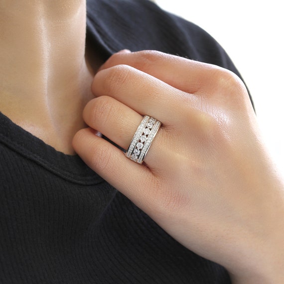 Platinum plated wedding band discount