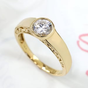 Gold Bezel Set Engagement Ring, Solid 14K Gold Wedding Ring Women, 0.75 Carat Round Bezel Ring, Filigree Design Vintage Ring Band, Solitaire