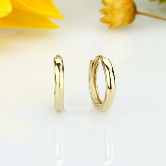 14k White Gold Small Plain Huggies Earrings, 11mm X 11mm