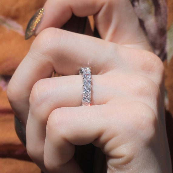 Sterling Silver CZ Princess Square Criss Cross Ring Sterling Silver CZ Princess Square Criss Cross Ring