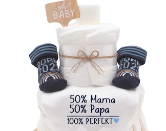 Sprüche Windeltorte Junge | 50 % Mama 50 Papa 100 Perfekt |  mit Babybody + Babysocken - Born 2023 oder 2024 |  Babygeschenk