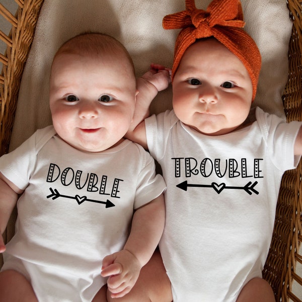 2x Babybody Baby Body Zwillinge | 1x Body double und 1x trouble Body | - Babygeschenk, Geburt,Baby Body Langarm oder Kurzarm