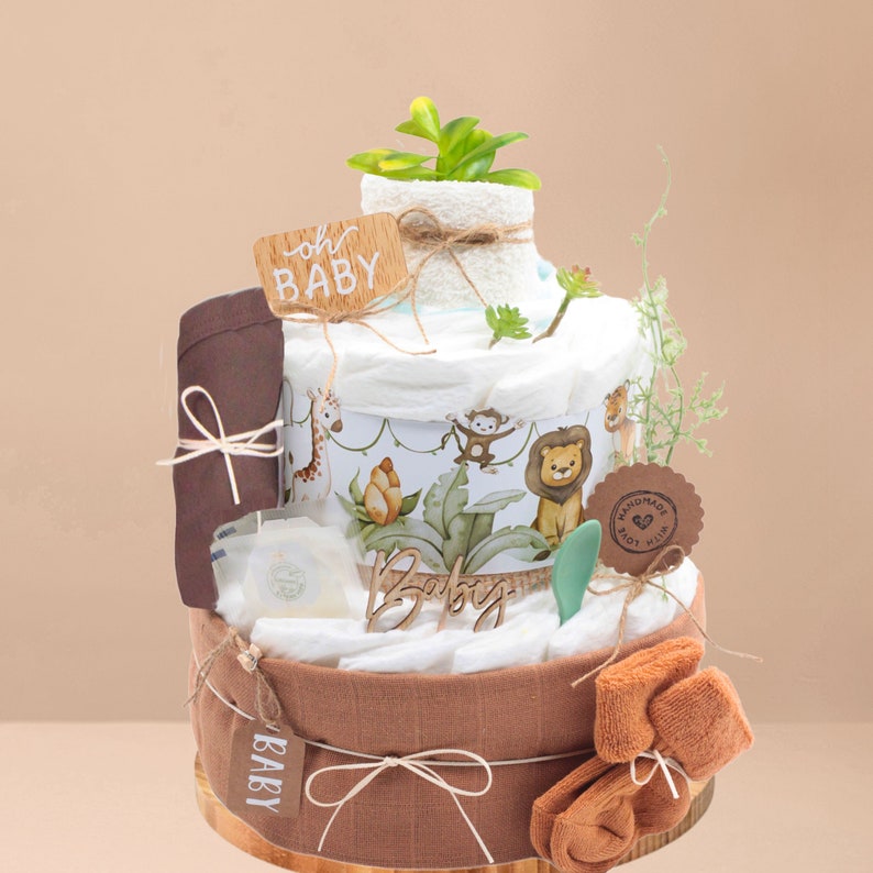 Windeltorte Safari Neutral mit Musselintuch, Baby Lätzchen, Breilöffel, Tee, Frottee Spucktuch,Babysocken Babygeschenk Geburt Bild 1