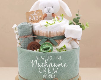 Windeltorte| Baby Hase | Personalisierbar Nachnamen | Musselintuch, Hase Holzgreifling ,Beruhigungssauger, Socken,Mundtuch  Geburtsgeschenk